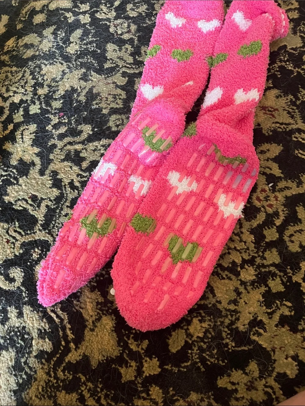 Cozy Pink Heart Fuzzy Socks